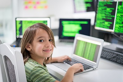 极客晨星：教小孩子编程的好处有哪些？