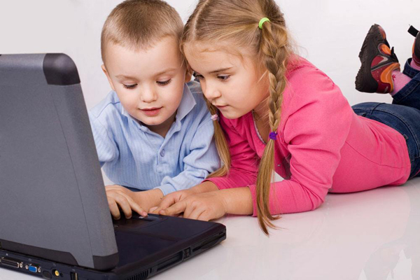 极客晨星：孩子网上如何学编程课程？